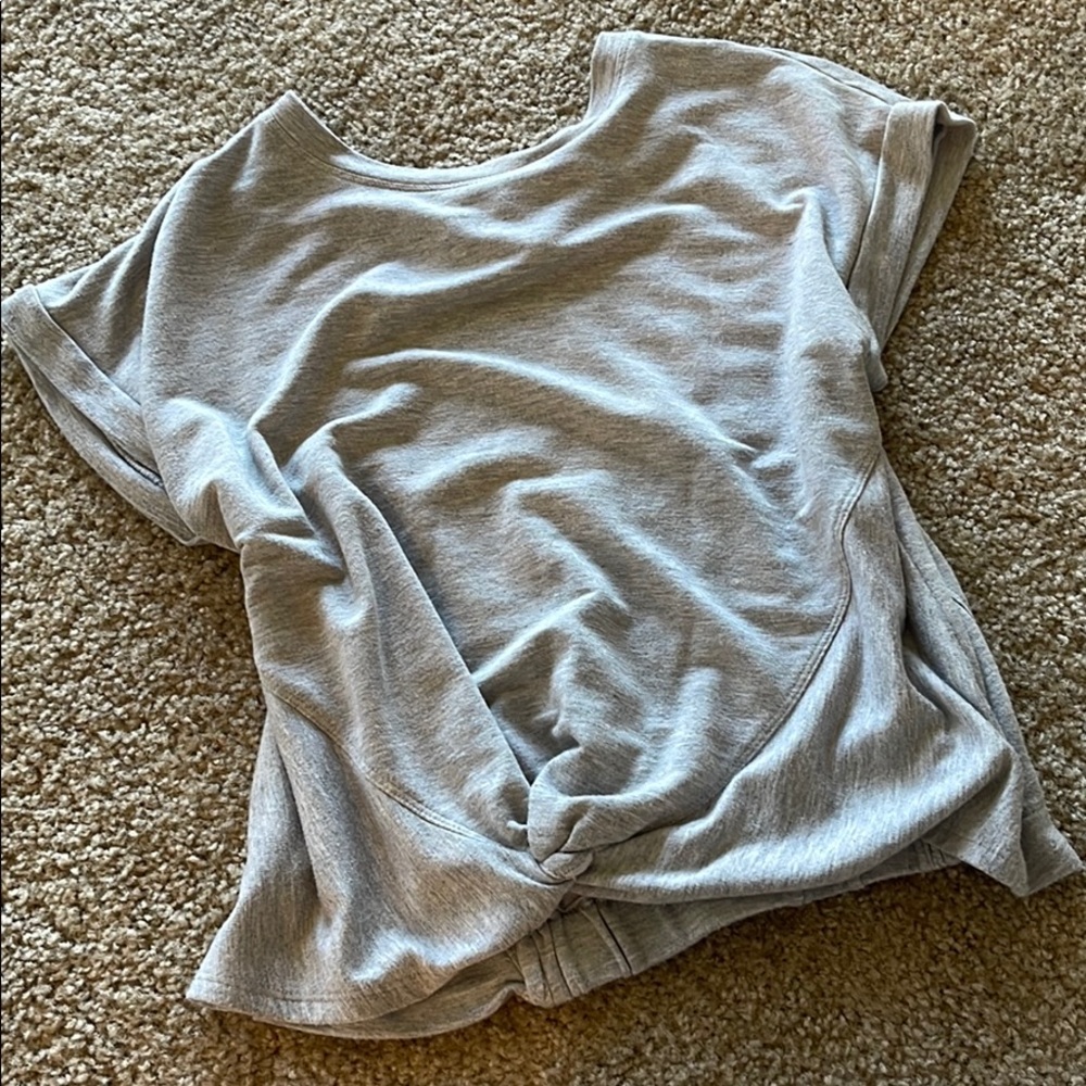Grey top